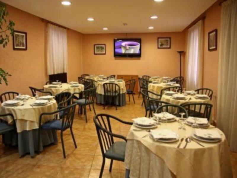 Hotel La Paz Jaca Eksteriør bilde