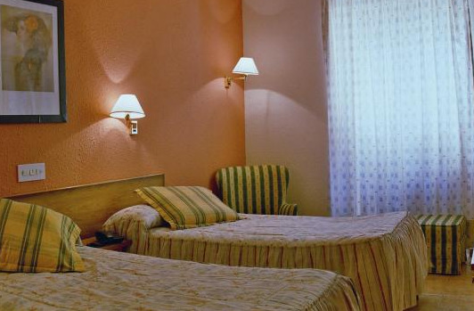 Hotel La Paz Jaca Eksteriør bilde